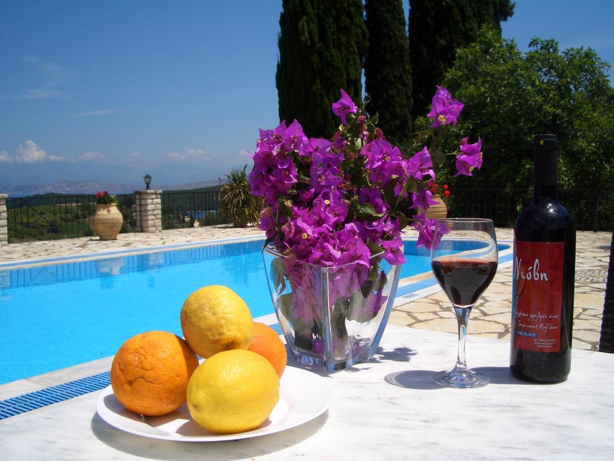 Villa Bacchus Kassiopi Corfu Екстериор снимка