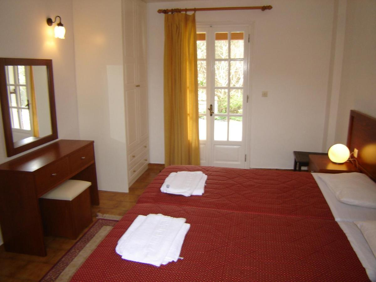 Villa Bacchus Kassiopi Corfu Екстериор снимка