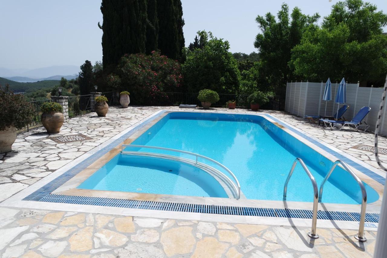 Villa Bacchus Kassiopi Corfu Екстериор снимка