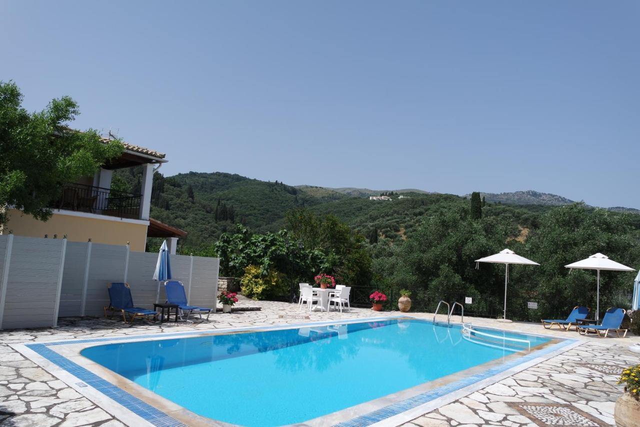 Villa Bacchus Kassiopi Corfu Екстериор снимка