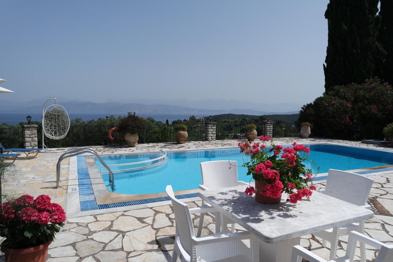 Villa Bacchus Kassiopi Corfu Екстериор снимка